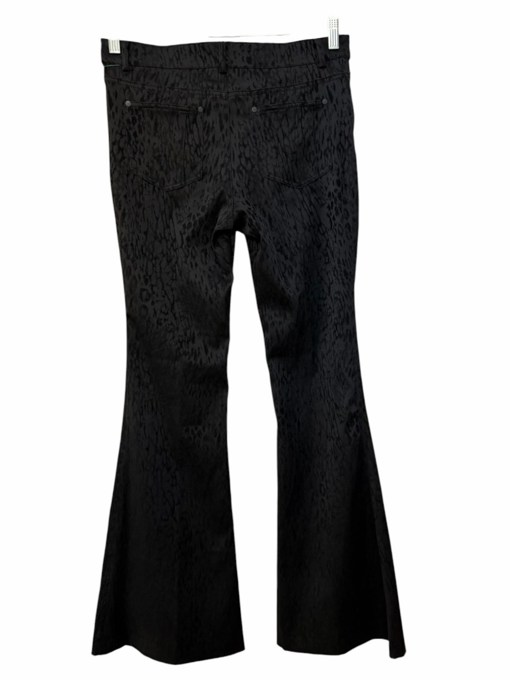 Alice + Olivia Black Animal Leopard Jacquard Flare Pants Size 6 - Picture 9 of 15